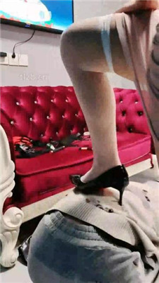 图片[6]_【来找小狗】兔女郎高跟踩/咀嚼白丝袜_HD绳艺资源