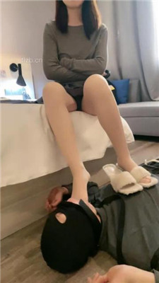 图片[9]_【小雅老师】足深喉耳光/艺术圣水/丝袜堵嘴内裤套头_HD绳艺资源