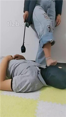 图片[10]_【广东迪迪】双S-跪舔美足-踩踏【双视角版】_HD绳艺资源