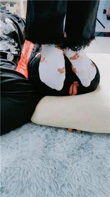 图片[4]_【萌宝儿】掐脖窒息/白袜踩狗头_HD绳艺资源