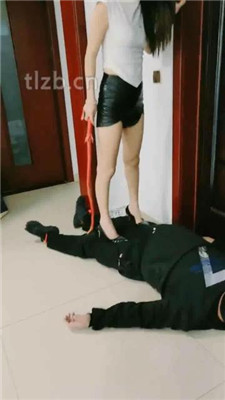 图片[15]_【千寻】吊绑堵嘴暴虐贱奴-踩踏骑马耳光喂口水_HD绳艺资源