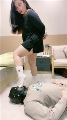 图片[13]_【小羊】运动后脏鞋白袜踩虐狗/袜子塞嘴/碾压狗头_HD绳艺资源