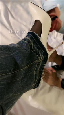 图片[2]_【玥野兔】黑丝高跟恋足舔_HD绳艺资源