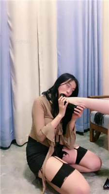 图片[4]_【雪菲老师】母畜-跪舔高跟原味裸足_HD绳艺资源