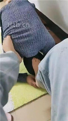 【广东迪迪】双S-臭脚闻舔踩踏【双视角版】_HD绳艺资源
