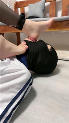 图片[19]_【樱子大人】吃口水/训练/品尝长靴黑丝裸足【完整版】_HD绳艺资源