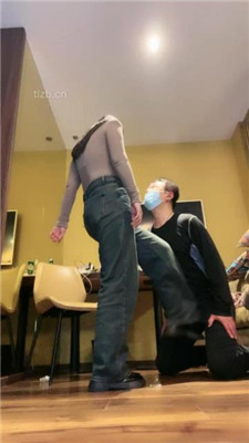 图片[9]_【榕S】艺术训练-皮鞋白袜踩虐狗头-揪耳朵_HD绳艺资源