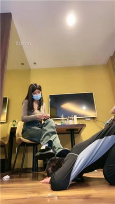 图片[13]_【榕S】艺术训练-皮鞋白袜踩虐狗头-揪耳朵_HD绳艺资源