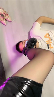 图片[19]_【樱子大人】脚插嘴提档/臭脚捂脸/磕头虐乳胯下狗_HD绳艺资源