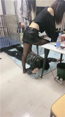 图片[14]_【狠欣人】双S-手铐绳艺技巧-黑丝高跟踩踏_HD绳艺资源