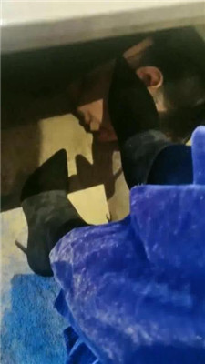 图片[3]_【魔鬼天使】桌底下的贱奴_HD绳艺资源