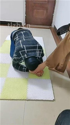 【微耀星空】梦雅S腿绞夹死变态小偷