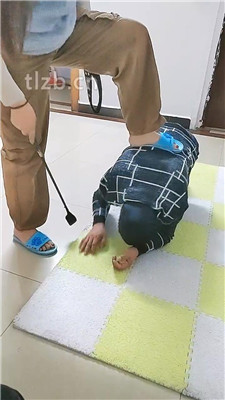 【第5风格】趁小姐姐做瑜伽舔她的脚 YC-230331-4