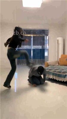 图片[13]_【精神小妹】双S-艺校女神-极度高难度挑战踢踹虐打_HD绳艺资源