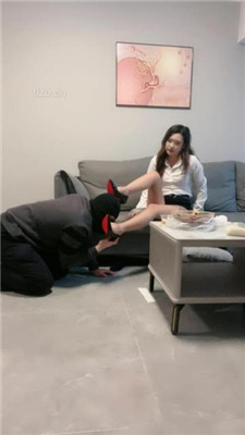 图片[5]_【琪琪美美子】骑马爬行/跪舔裸足/伺候吃饭_HD绳艺资源