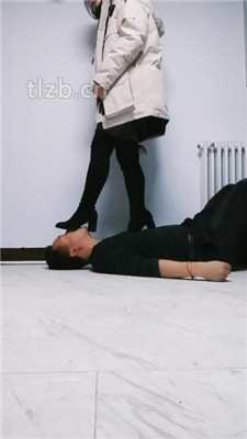 图片[13]_【郡主大大】长靴跪舔/全体重踩踏/脚插嘴【双视角版】_HD绳艺资源