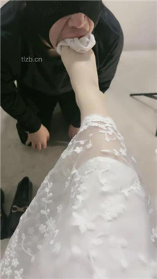 图片[9]_【颜颜sama】母畜-楼道皮鞋白袜调/踩踏-袜子塞嘴_HD绳艺资源