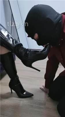 图片[6]_【凌儿女神】跪舔高跟长靴肉丝脚/sp/骑马转胯_HD绳艺资源