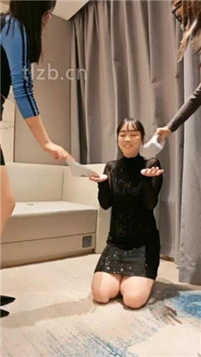 图片[13]_【月炎】双S-母畜-全身滴蜡/嘴叼纸拖鞋/耳光/掐脖_HD绳艺资源