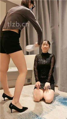 图片[14]_【月炎】双S-母畜-全身滴蜡/嘴叼纸拖鞋/耳光/掐脖_HD绳艺资源