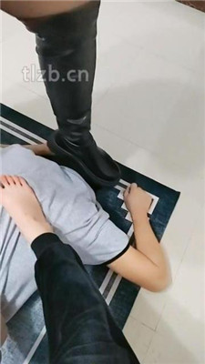 图片[11]_【广东迪迪】双S-舔长靴高跟-踩踏训练【双视角版】_HD绳艺资源