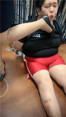 图片[16]_【冰色】狗笼圈养跪舔高跟原味脚_HD绳艺资源