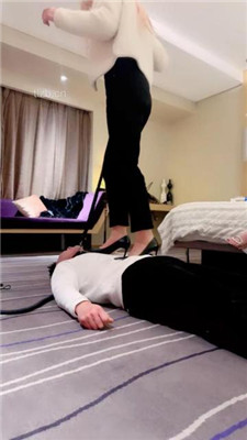 图片[13]_【梦樱】3S群虐-转胯/训练耳光/艺术舔鞋/狗链遛狗【完整版】_HD绳艺资源