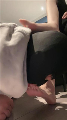 图片[11]_【凉子阿】跪舔长靴白袜裸足/插嘴耳光_HD绳艺资源