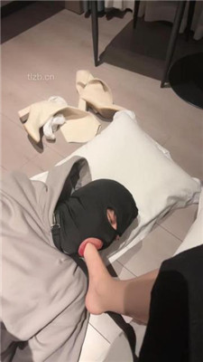 图片[14]_【凉子阿】跪舔长靴白袜裸足/插嘴耳光_HD绳艺资源