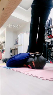 图片[16]_【兔兔大人】高跟踩踏/跪舔裸足脏鞋/腿绞_HD绳艺资源