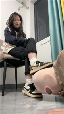 图片[11]_【狗哥】学生素人S的白袜就是香_HD绳艺资源