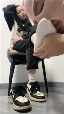 图片[12]_【狗哥】学生素人S的白袜就是香_HD绳艺资源