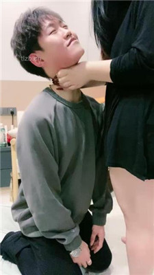 图片[8]_【小羊】高跟踩狗爪/掐脖/骑马耳光/吃口水_HD绳艺资源