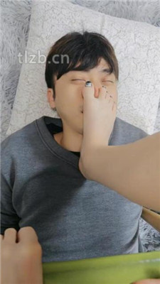 图片[5]_【诗琪】原味裸足捂脸恋足舔_HD绳艺资源