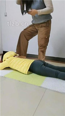 图片[4]_【广东迪迪】母畜-踩踏训练按摩伺候【双视角版】_HD绳艺资源