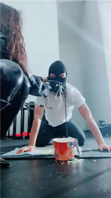 【第5风格】女经理上班被领导强迫舔脚 YC-230406-6