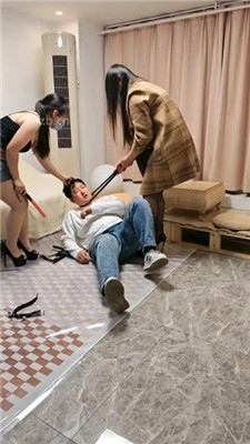 图片[3]_【苏琪姐姐】姐妹花-猥琐维修工企图冒犯被反杀【双视角版】_HD绳艺资源