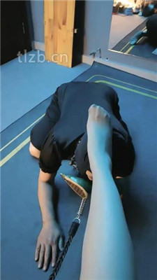 图片[6]_【东营天香百合】跪舔口水脏鞋底/揪耳朵/高跟踩乳_HD绳艺资源