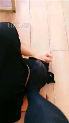 图片[4]_【甜音】骑马/黑丝脚踩脸/脚喂食_HD绳艺资源