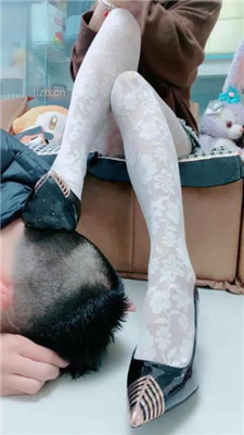 图片[8]_【美离子】高跟白丝诱惑踩狗头_HD绳艺资源