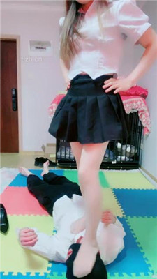【北京艾琳】美容技师肉丝脚踩虐【上】_HD绳艺资源