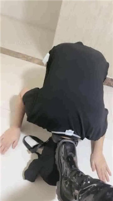 【狐妹】跪舔长靴高跟黑丝jio_HD绳艺资源