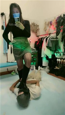 图片[6]_【月亮绳缚】长靴黑丝跪舔/踩踏/虐打/虐乳/窒息_HD绳艺资源