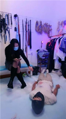 图片[8]_【月亮绳缚】长靴黑丝跪舔/踩踏/虐打/虐乳/窒息_HD绳艺资源