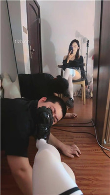 图片[8]_【不知名美女】皮鞋过膝白袜调应聘狗奴_HD绳艺资源