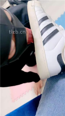 媚钰:黑丝玉足插在你嘴..爽在我心 YC-230417-2