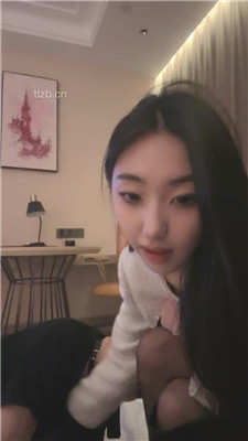 【兔粉粉】踢裆与羞辱 YC-230413-4
