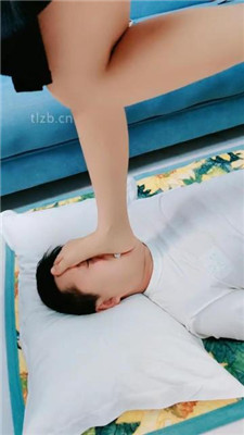 图片[11]_【萌宝儿】贝壳头白棉袜-拖鞋-裸足全体重踩脸_HD绳艺资源