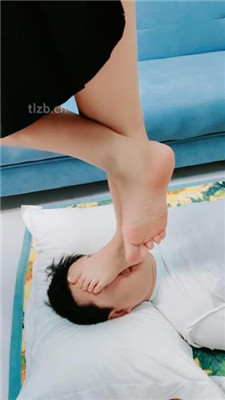 图片[12]_【萌宝儿】贝壳头白棉袜-拖鞋-裸足全体重踩脸_HD绳艺资源