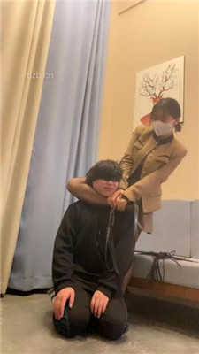 图片[14]_【小怪人】长靴黑丝踩踏碾压/骑马/跪舔臭脚_HD绳艺资源